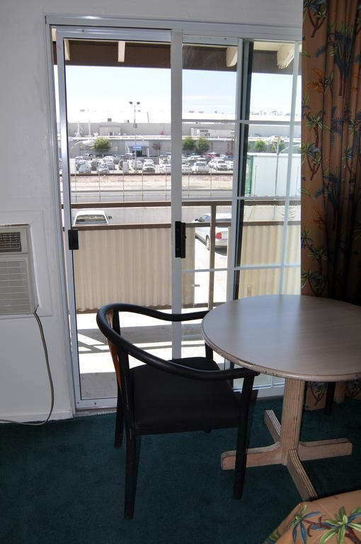 Lax Suites El Segundo Oda fotoğraf